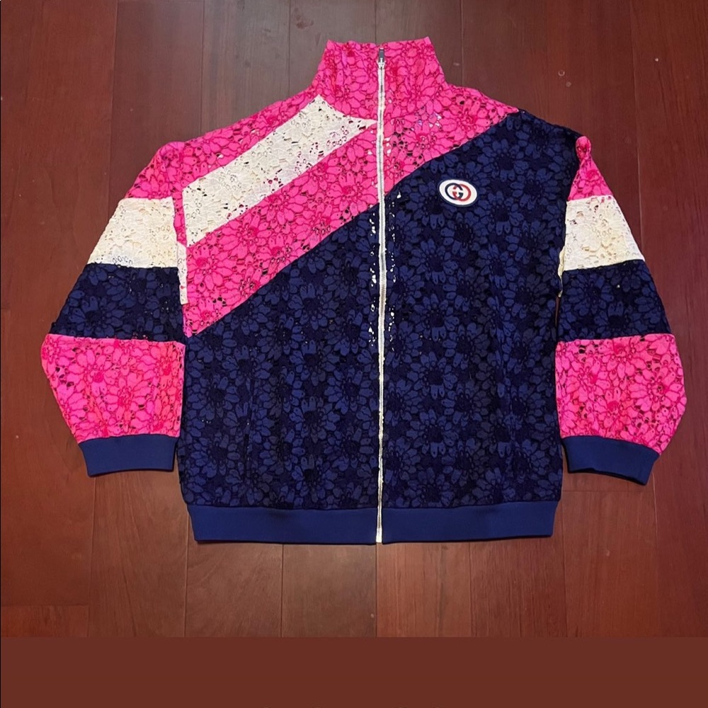 Super cute new with tags Gucci jacket